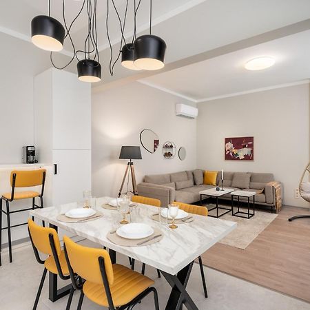 Bright & Sunny Stylish Apt With 2Bdr And 2Bth София Екстериор снимка