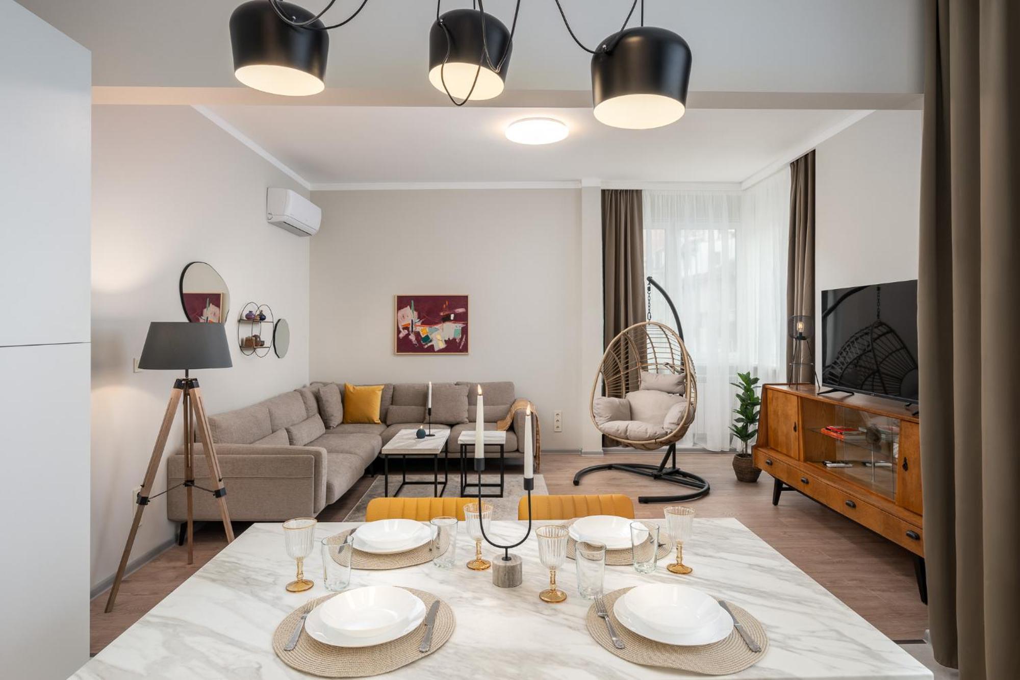 Bright & Sunny Stylish Apt With 2Bdr And 2Bth София Екстериор снимка