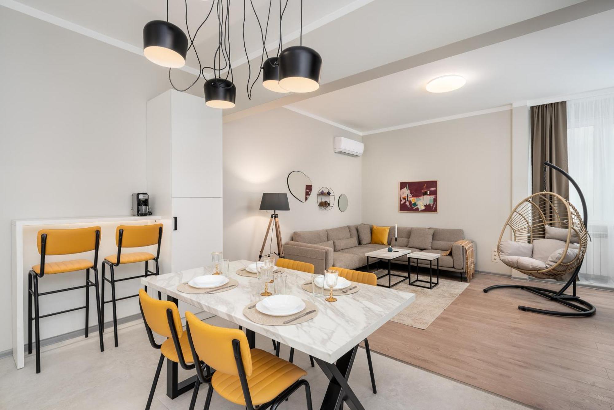 Bright & Sunny Stylish Apt With 2Bdr And 2Bth София Екстериор снимка