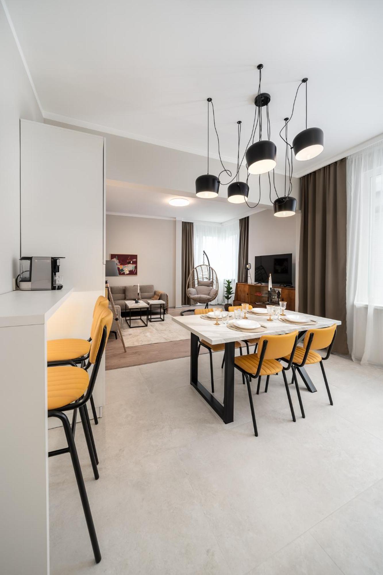 Bright & Sunny Stylish Apt With 2Bdr And 2Bth София Екстериор снимка